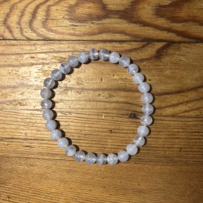 Chalcedon A armbnd bl 6mm, kugle