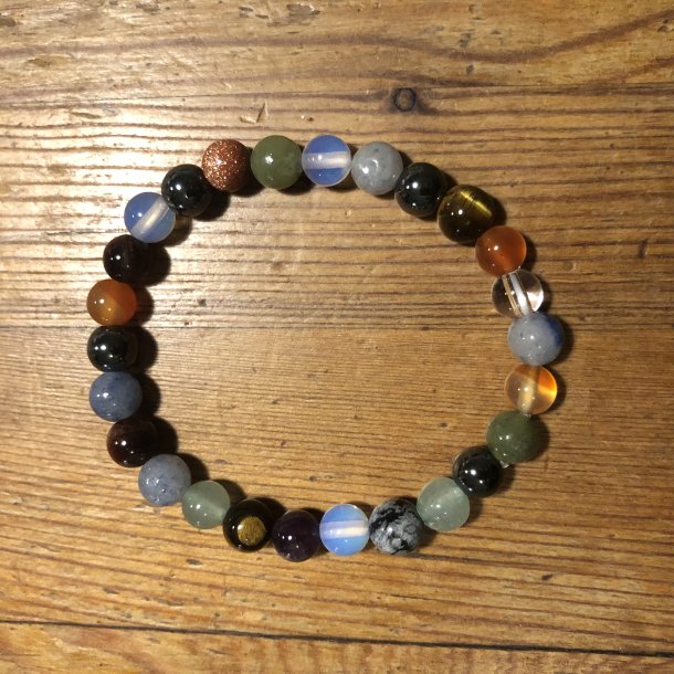 Armbnd med blandede stenkugler 6mm for brn