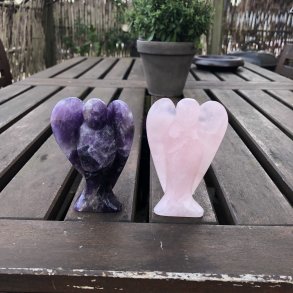 Engle i ametyst og rosakvarts p 10 x 6 cm